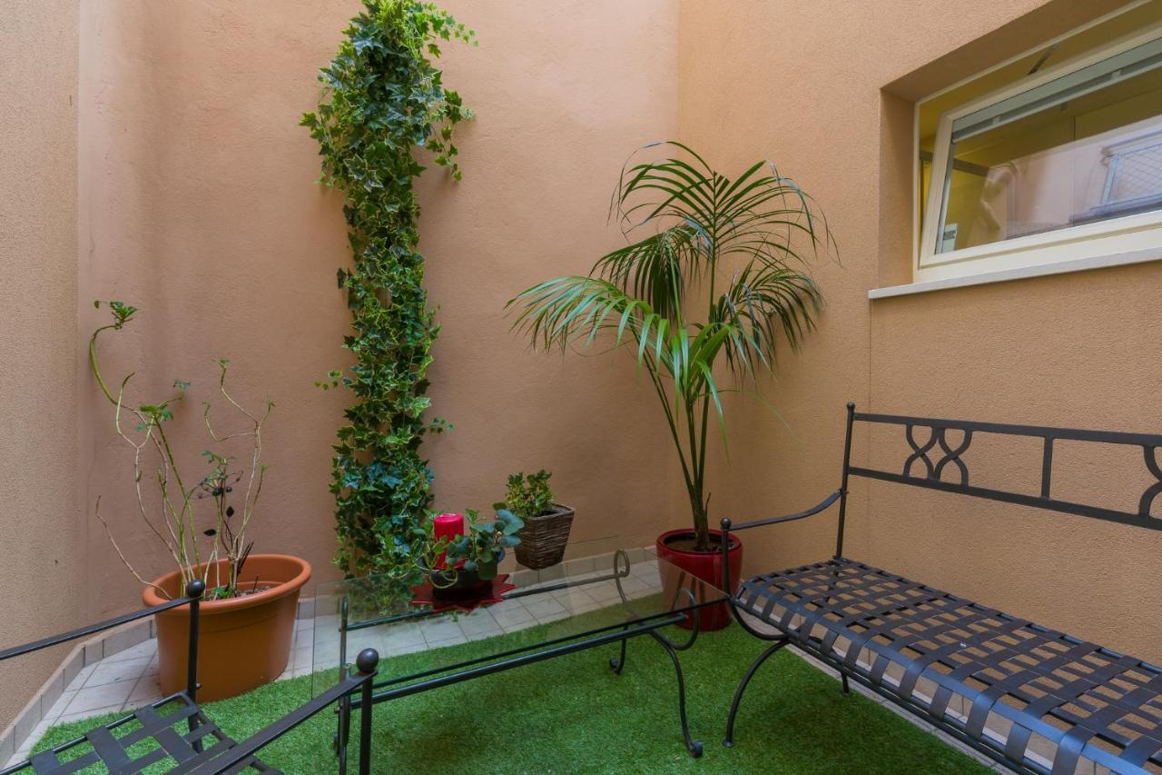 Velluto Blu Apartment & Suite Verona Exterior foto